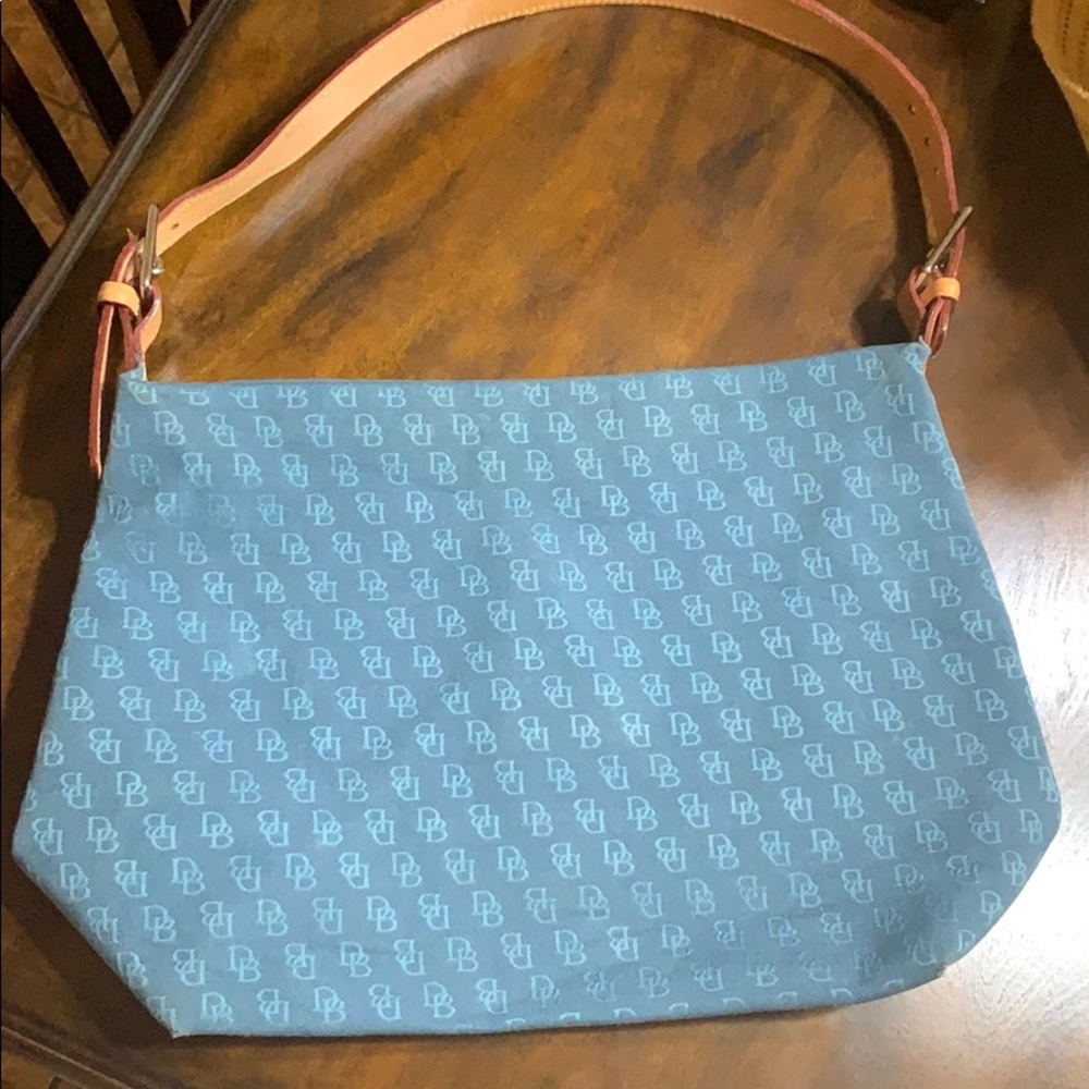 Dooney & Bourke bag